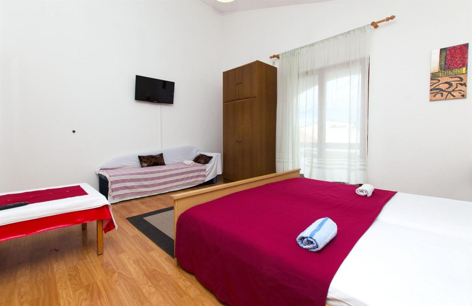 Apartments Neva Sumpetar Ngoại thất bức ảnh